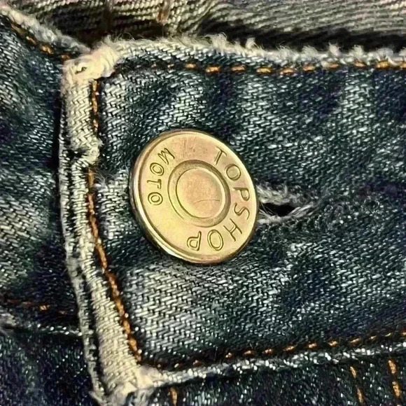 Topshop Hayden Distressed Blue Jeans. Size 25”, 100% cotton. - Picture 6 of 10
